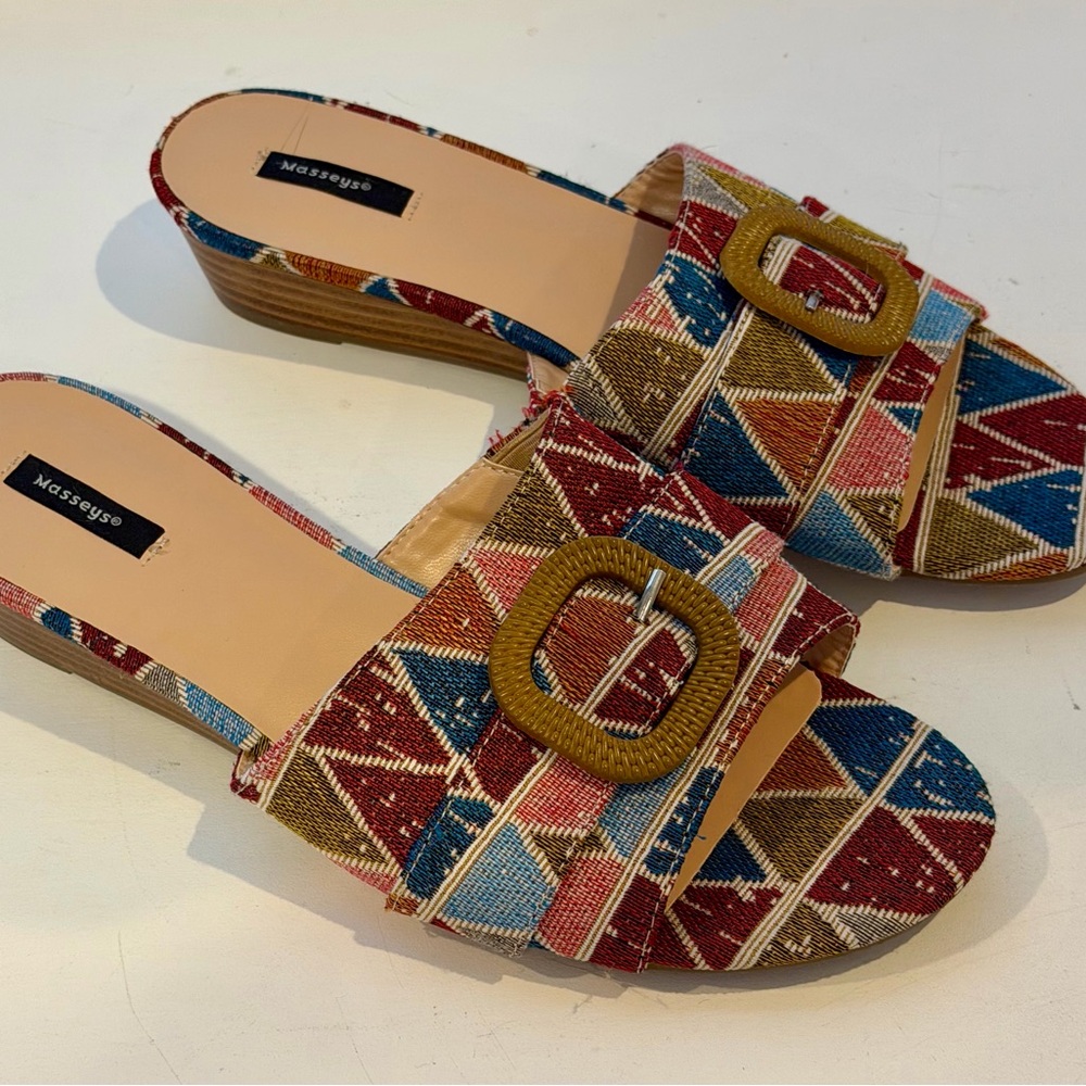 Massey’ Buckled Sandals Multicolor Geometric Women's Mules size 10W Wide width